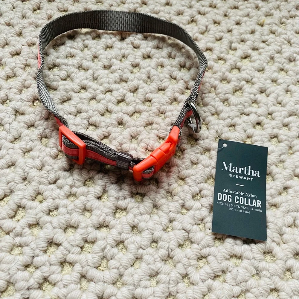 NWT Martha Stewart Adjustable Nylon Dog Collar Size 16 (neck 14-20 inches)